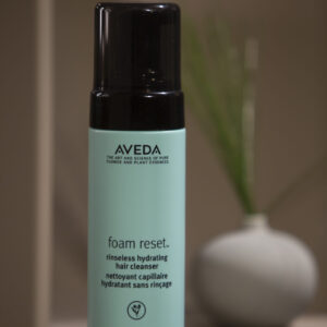 Aveda Foam reset rinseless hydrating hair cleanser 150 ml